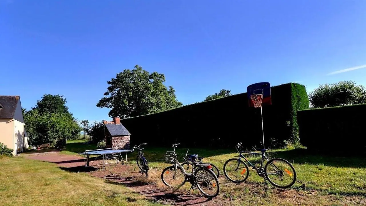 Gite Les Deux Pins De Tremel Quédillac França